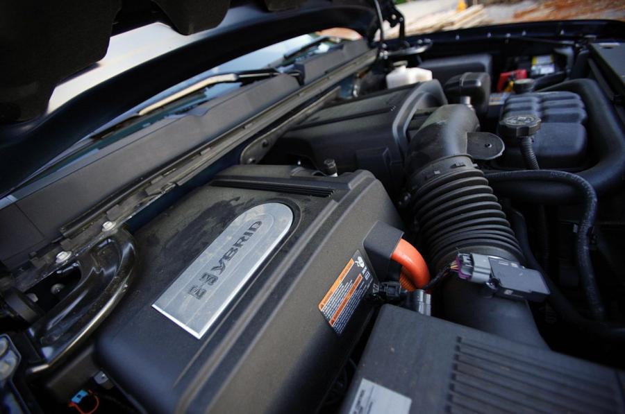  Chevrolet Silverado Hybrid 2010 года  (фото 25 из 44)